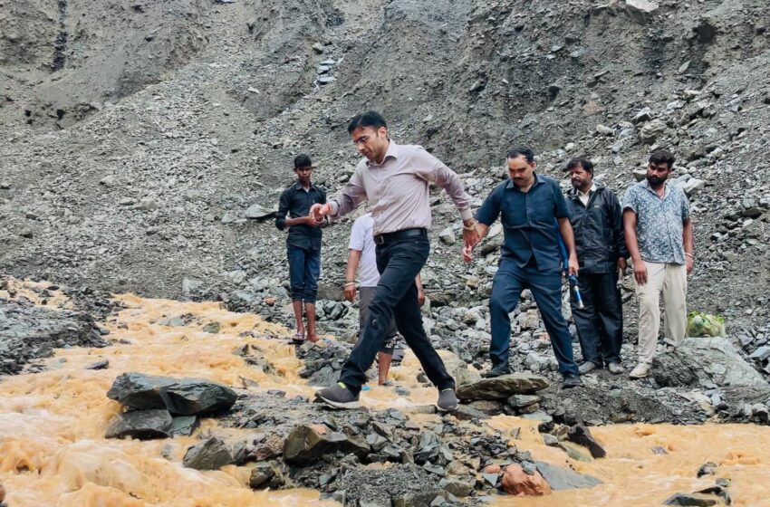  जिला प्रशासन ने बरसात थमते ही 07 दिन के भीतर आपदाग्रस्त क्षेत्र बटोली को सड़क से किया कनेक्ट; घर पहुंचने लगे वाहन