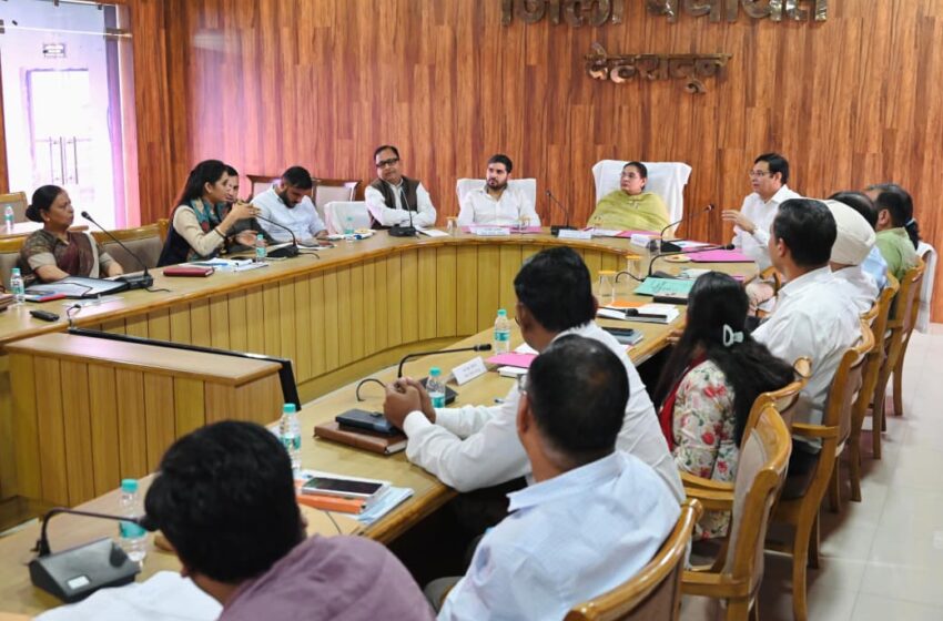  जिला पंचायत अध्यक्ष ने की विकास कार्यो की समीक्षा, दिए जरूरी निर्देश