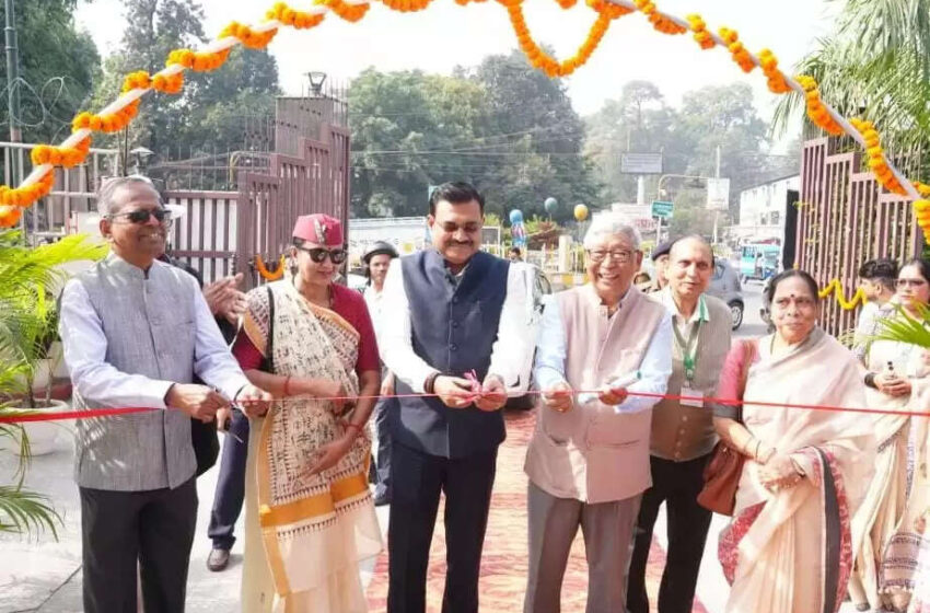  मुख्य सचिव ने किया पुस्तक मेले का शुभारंभ