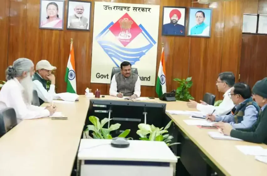  मुख्य सचिव ने मुख्यमंत्री घोषणाओं के क्रियान्वयन की समीक्षा की