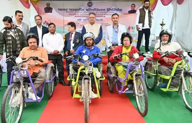  मंत्री गणेश जोशी ने दिव्यांगजनों को 169 निशुल्क मोटराइज्ड ट्राईसाइकिल बांटीं