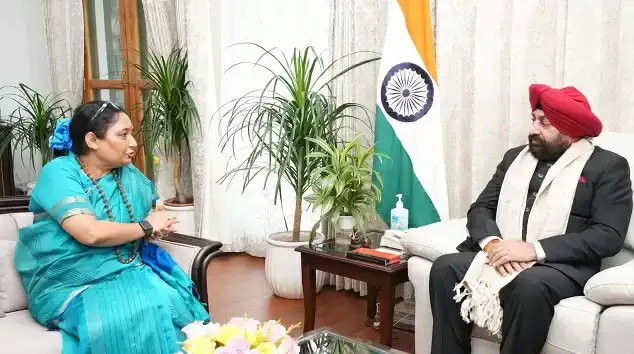  विस अध्यक्ष ने राज्यपाल से भेंट कर विशेष सत्र के लिए किया आमंत्रित