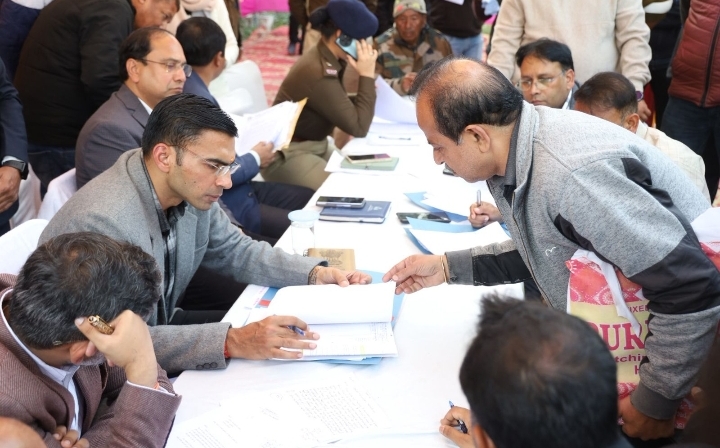  जन-प्रशासन संवाद मजबूत तो विकास कार्यो की बढ़ेगी रफ्तार : डीएम