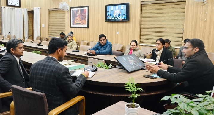  राईका होरावाला क्षेत्र में गुलदार का भय, छात्रों की सुरक्षा में डीएम ने स्कूल समय में बदलाव के दिए निर्देश