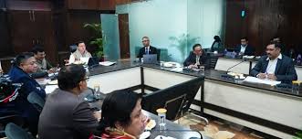  राजस्व वसूली बढ़ाने के साथ तय लक्ष्य समय से करें पूरा : मुख्यमंत्री