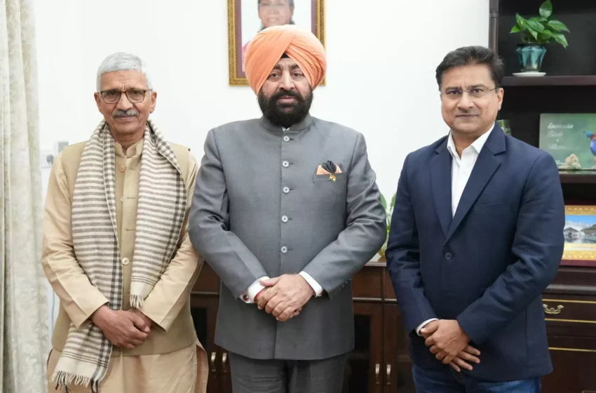  राज्यपाल से मिले आईआईटी रुड़की के वैज्ञानिक, जनोपयोगी शोध कार्यों की दी जानकारी