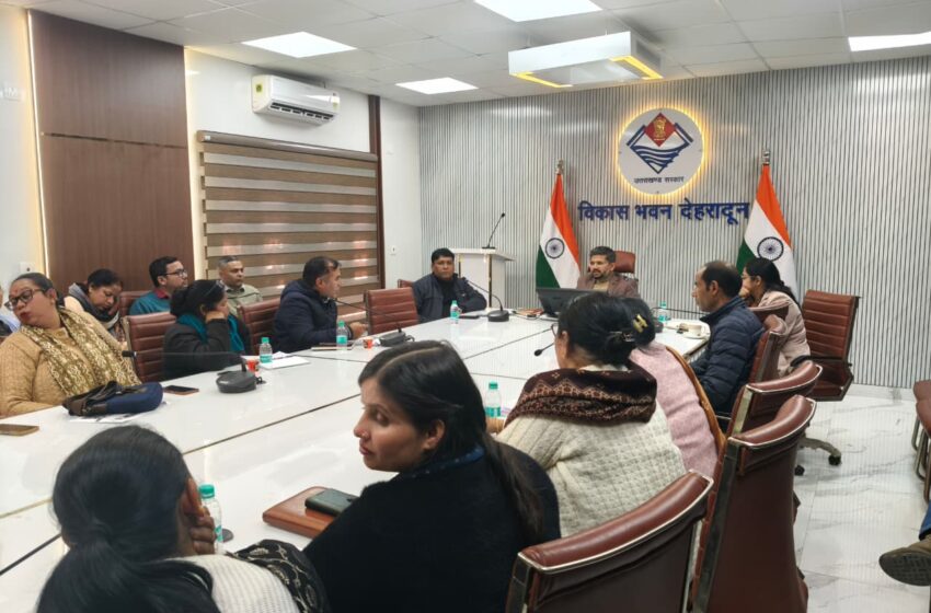  ग्रामीण आजीविका मिशन के 13 मॉडल सीएलएफ की सीडीओ ने की समीक्षा