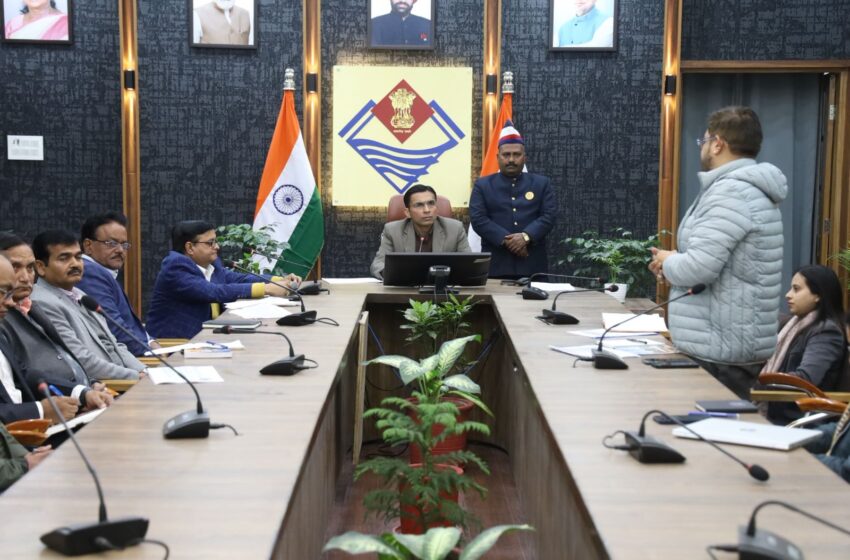  मा0 मुख्यमंत्री व राज्य सरकार का महत्वाकांक्षी प्रोजेक्ट ग्रीन बिल्डिंग निर्माण कार्यों में कोताही क्षम्य नही : डीएम