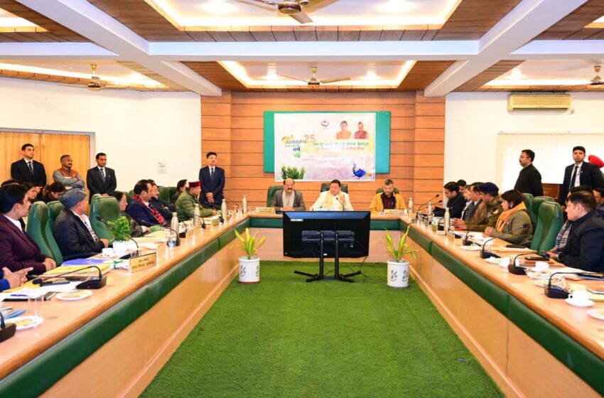  विकास के साथ ही नवाचार पर भी ध्यान दें अधिकारी : मुख्यमंत्री