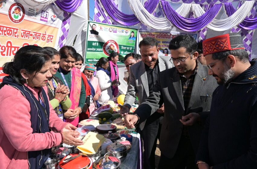  सरकार आपके द्वार : सुदूरवर्ती न्याय पंचायत कोटी में अपर सचिव व सीडीओ ने सुनी जन समस्याएं