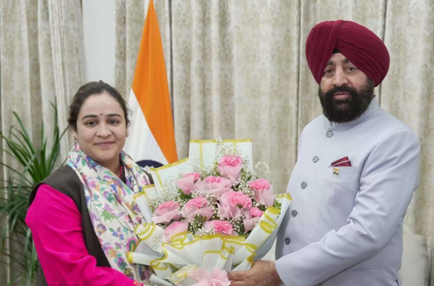  राज्यपाल से अपर्णा यादव ने की शिष्टाचार भेंट