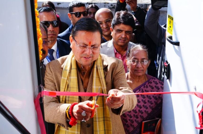  मुख्यमंत्री ने किया छात्र कौशल संवर्धन के लिए ‘लैब ऑन व्हील्स’ का फ्लैग ऑफ