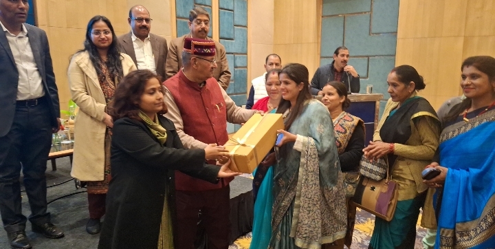  ग्रामीण विकास के लिए पशु सखी से बेहतर विकल्प कोई नहीं : मंत्री गणेश जोशी