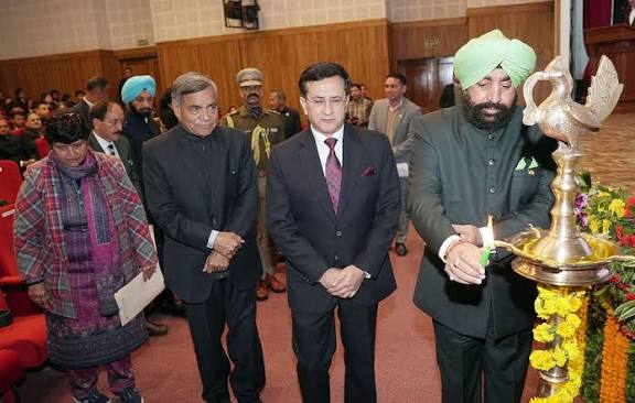  युवाओं की भूमिका से ही खत्म होगा देश में भ्रष्टाचार : राज्यपाल