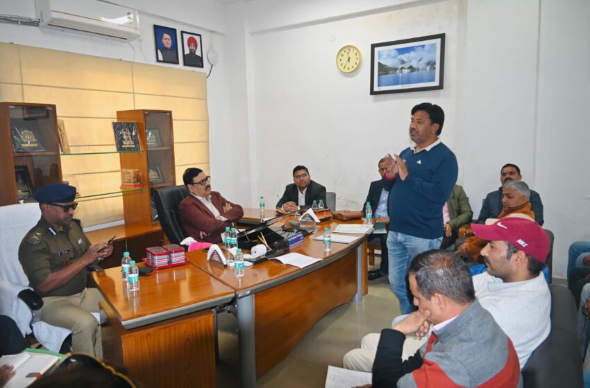  चारधाम यात्रा 2026 की तैयारियाँ तेज : गढ़वाल आयुक्त ने स्टेकहोल्डर्स संग की अहम बैठक