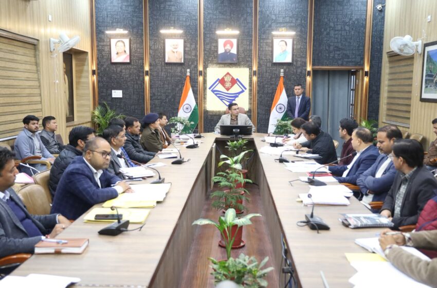  श्रद्धालुओं की सुविधा सर्वाेपरि, धनाभाव नहीं बनेगा बाधा, विभाग बताए जरूरत, जिला प्रशासन करेगा गेप फंडिंग : डीएम