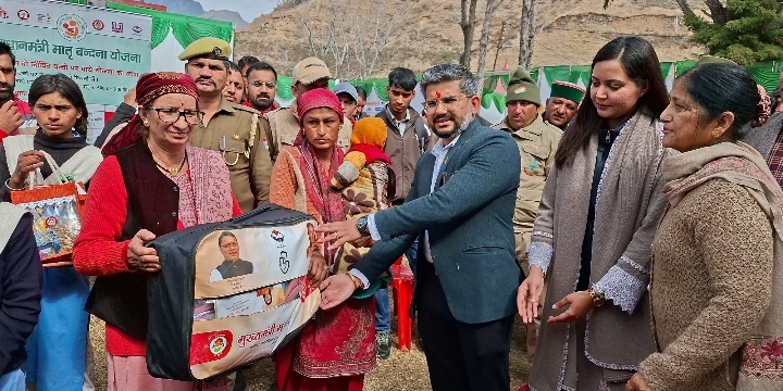  नशामुक्त भारत का संकल्प : सीडीओ ने शिविर में मादक पदार्थों से दूर रहने की दिलाई गई शपथ