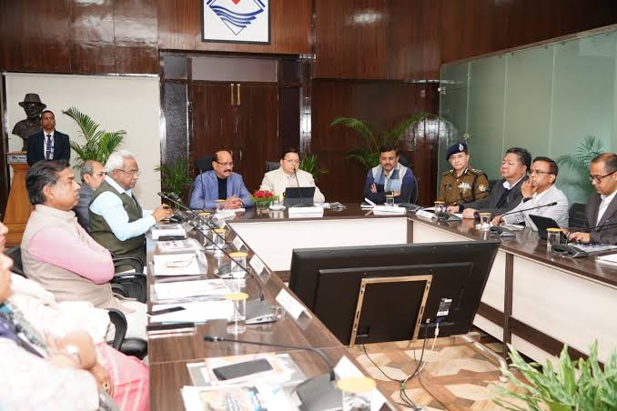  मुख्यमंत्री धामी ने अर्ध कुंभ 2027 के सभी कार्य अक्टूबर तक पूरे करने के दिए निर्देश