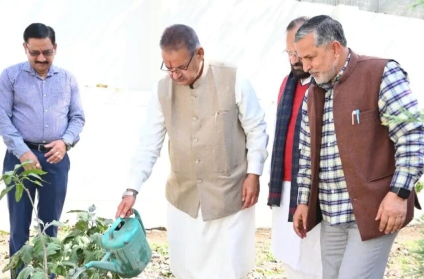  कृषि मंत्री गणेश जोशी ने किया पौधरोपण