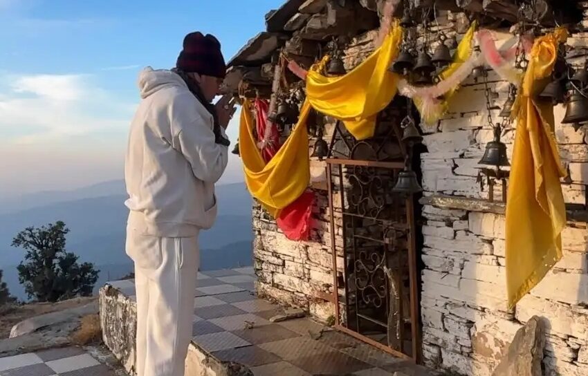  भराड़ीसैंण के भराड़ी देवी मंदिर में मुख्यमंत्री ने की प्रदेश की सुख-समृद्धि के लिए प्रार्थना