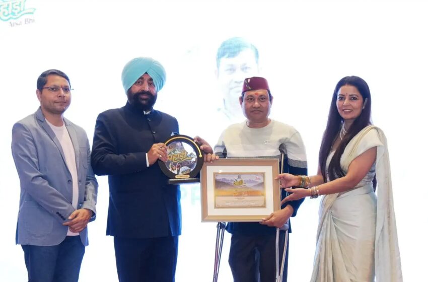  राज्यपाल ने समाज, संस्कृति, पर्यावरण और शिक्षा के क्षेत्र में उत्कृष्ट कार्य करने वालों को किया सम्मानित