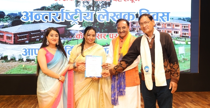  विश्व के बाल लेखकों का लेखक गाँव में सम्मान