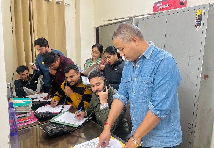  एलपीजी गैस की कालाबाजारी रोकने तथा शत्प्रतिशत् होमडिलिविरी सुनिश्चित करवाने के जिलाधिकारी सविन बसंल के निर्देशों के अनुपालन में जिले में क्षेत्रवार क्यूआरटी टीम गठित की