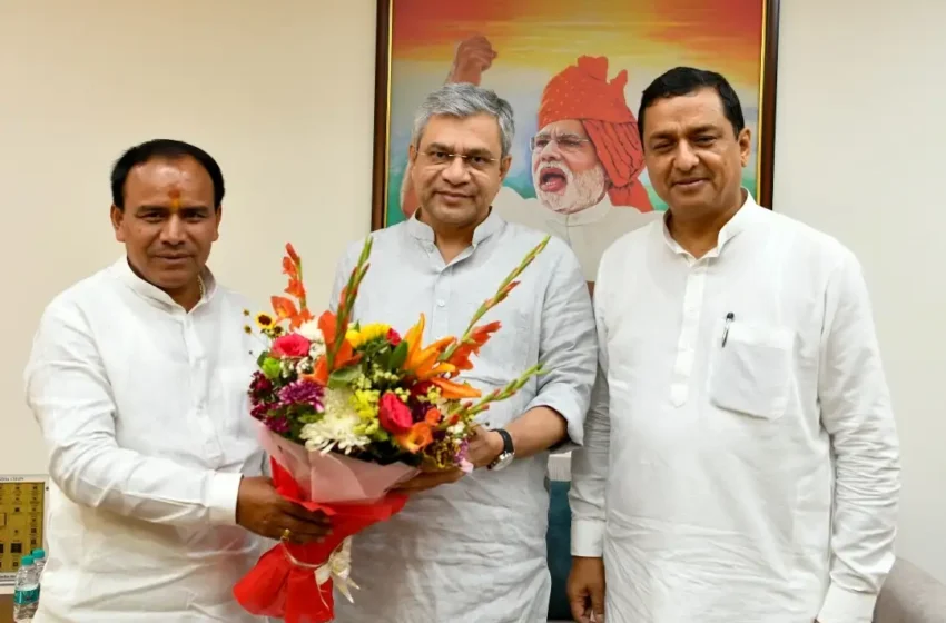  रेल मंत्री से मिले उत्तराखंड के कैबिनेट मंत्री धन सिंह रावत