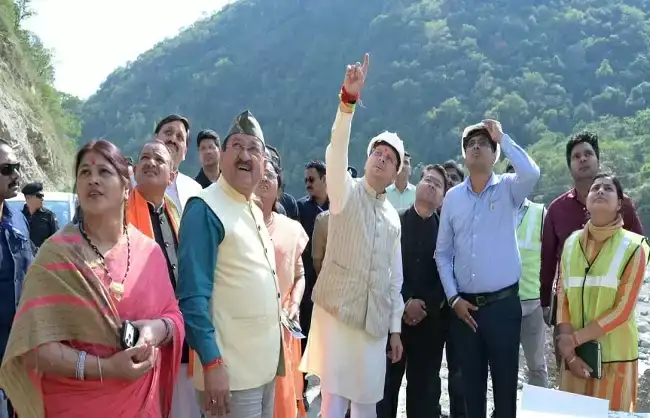  प्लास्टिक मुक्त होगी केदारनाथ यात्रा, मुख्यमंत्री ने सड़क मार्ग का लिया जायजा