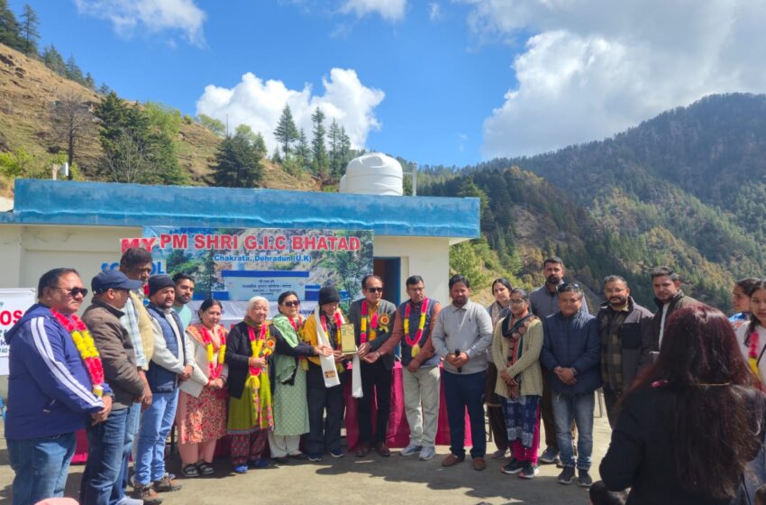  हेल्प क्रॉस ट्रस्ट देहरादून द्वारा जरूरतमंद बच्चों को पाठ्यक्रम सामग्री वितरित की गई