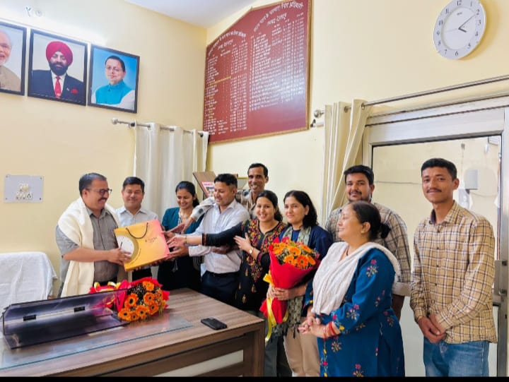  स्थानांतरण पर सहायक निदेशक बद्री चंद नेगी को दी स्नेहिल विदाई