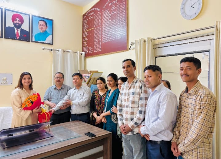  जिला सूचना अधिकारी पद पर प्रियंका जोशी ने संभाला कार्यभार