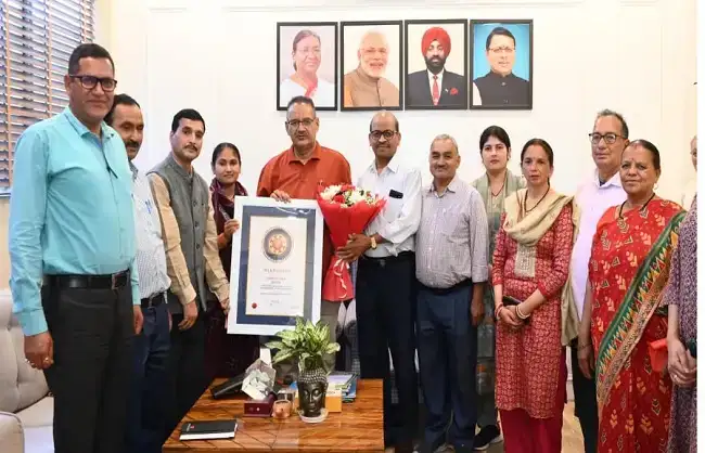  रेशम विभाग का स्कोच अवार्ड कृषि मंत्री को समर्पित