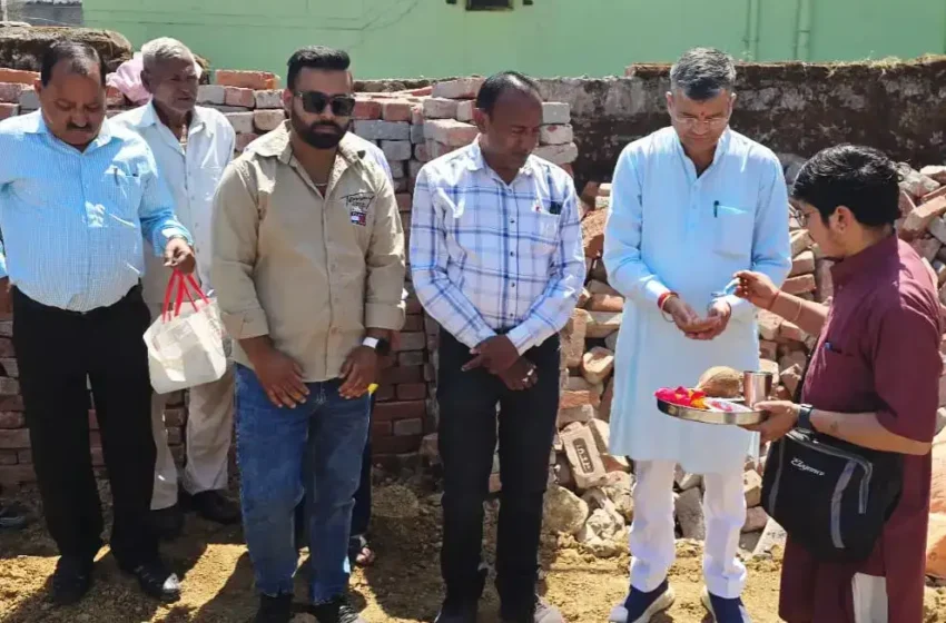  मेयर ने किया सामुदायिक केंद्र का शिलान्यास