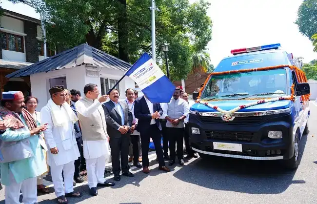  मुख्यमंत्री ने चार अत्याधुनिक एम्बुलेंस को दिखाई हरी झंडी, बोले-पर्वतीय क्षेत्रों में स्वास्थ्य सेवाएं होंगी मजबूत