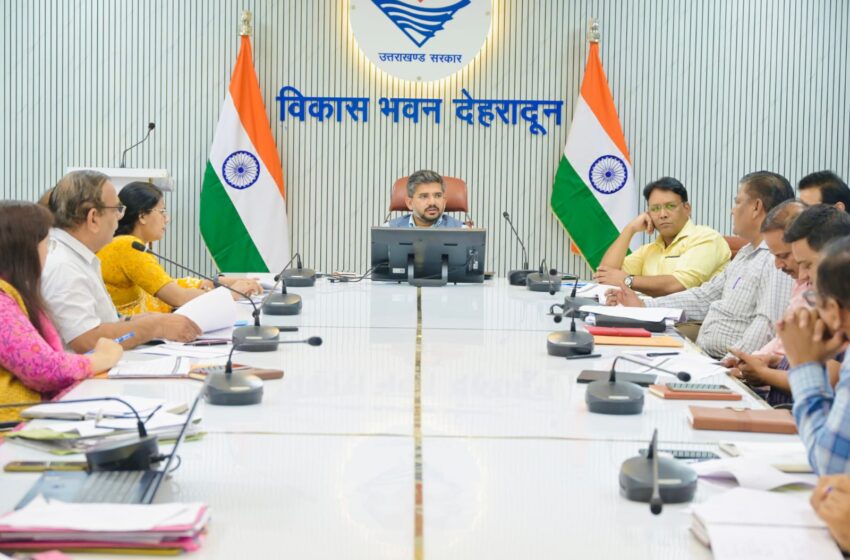  लंबित पेयजल योजनाएं जल्द पूरी हों, हर घर तक पहुंचे स्वच्छ जल : सीडीओ