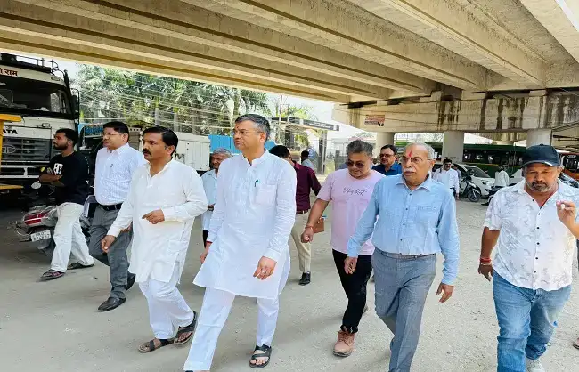  मोहकमपुर की बदहाल व्यवस्थाओं पर मेयर ने लगाई अधिकारियों को फटकार