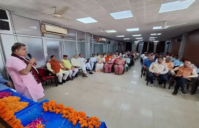  डॉ. श्यामा प्रसाद मुखर्जी की पुण्यतिथि पर भाजपा नेताओं ने दी श्रद्धांजलि