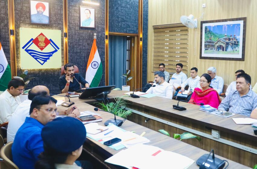  ‘सरलीकरण, समाधान, निस्तारण एवं संतुष्टि’’ के मंत्र को धरातल पर उतारे विभाग : डीएम