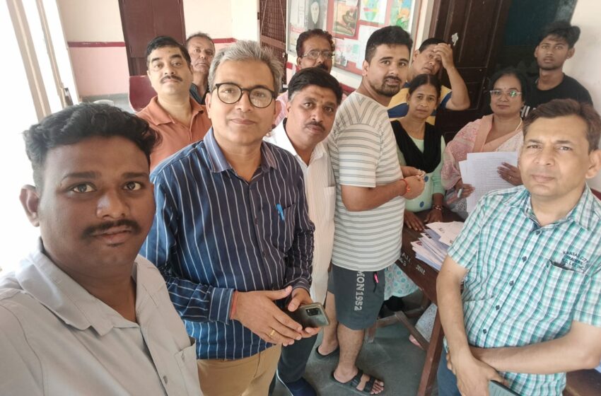  अधिवक्ता सुनीता प्रकाश जी द्वारा निःशुल्क S.I.R सहयोग शिविर लगाया गया