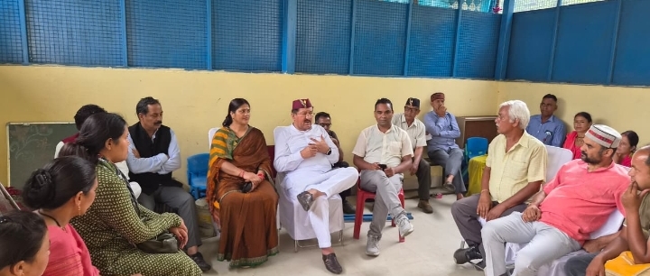  बच्छणस्यूं में SIR अभियान को लेकर कैबिनेट मंत्री भरत सिंह चौधरी ने ली मंडल पदाधिकारियों की बैठक, बूथ सशक्तिकरण पर दिया जोर
