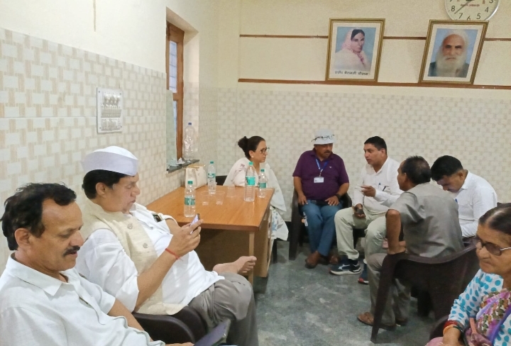  धीरेंद्र प्रताप राज्य निर्माण आंदोलनकारी कर्मचारियों के सम्मेलन में शामिल हुए दिया मांगों को पूर्ण समर्थन