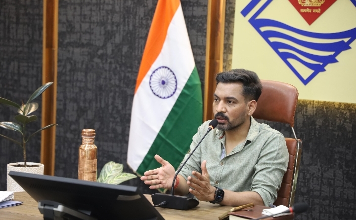  रिस्पना नदी का पुनर्जीवन केवल सरकारी अभियान नहीं, बल्कि जनसहभागिता से जुड़ा एक व्यापक पर्यावरणीय मिशन : डीएम