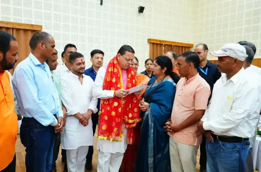 मुख्यमंत्री ने सुनीं जन समस्याएं, त्वरित निस्तारण के दिए निर्देश