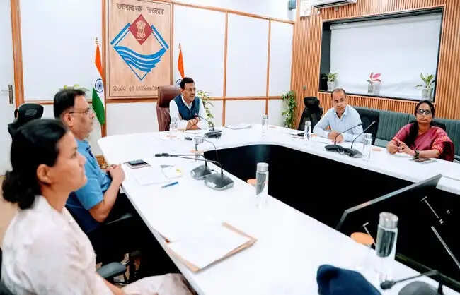  कांवड़ यात्रा की तैयारियां समय पर पूरी करें, भीड़ प्रबंधन पर विशेष ध्यान दें : मुख्य सचिव