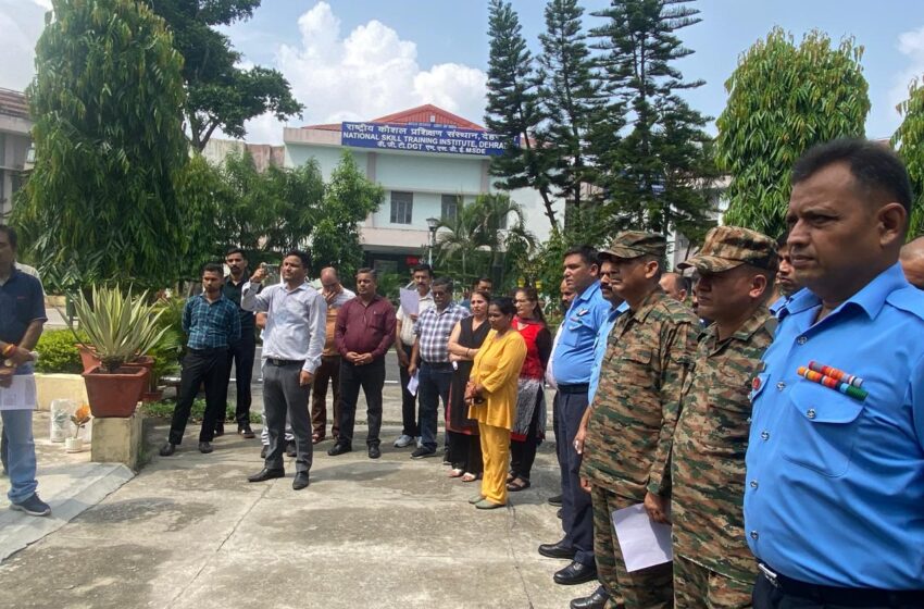  लोक पर्व हरेला पर पीआईबी देहरादून में “एक पेड़ माँ के नाम” अभियान के अंतर्गत किया गया पौधारोपण , एनएसटीआई देहरादून में ‘स्वच्छता पखवाड़ा’ का हुआ शुभारंभ