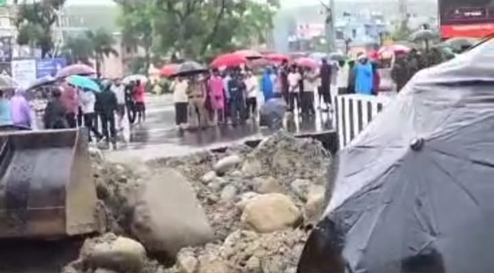  नंदा की चौकी में पुलिया टूटने की खबर निकली अफवाह, ढांचा पूरी तरह सुरक्षित