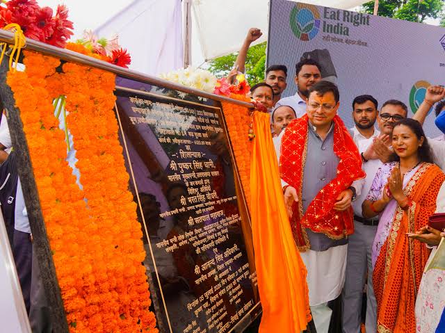  मुख्यमंत्री ने चम्पावत में 65.95 करोड़ रुपये की बाढ़ सुरक्षा परियोजनाओं का किया शिलान्यास