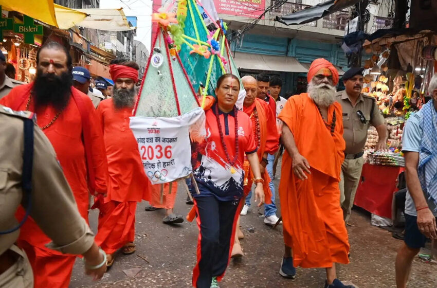  2036 ओलंपिक की मेजबानी की कामना के साथ रेखा आर्य ने उठाई कांवड़