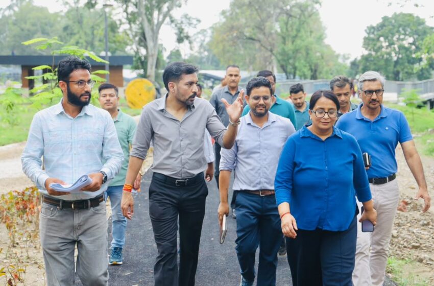  डीएम डॉ. आशीष चौहान ने किया स्थलीय निरीक्षण, समयबद्ध व गुणवत्ता से कार्य पूरे करने के दिए निर्देश